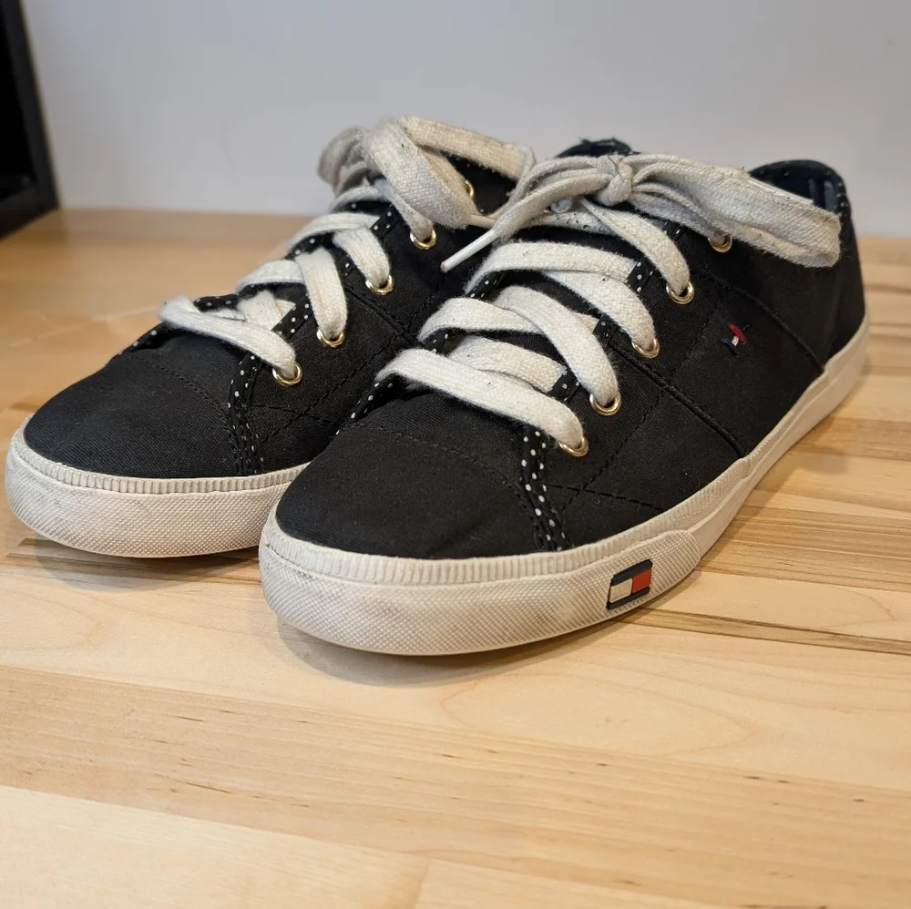 Tommy Hilfiger Womens Black‎ Canvas Sneakers